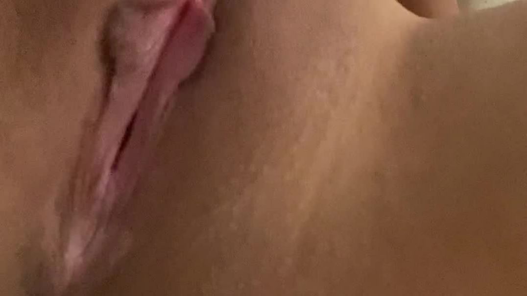Clean shaved pussy p1