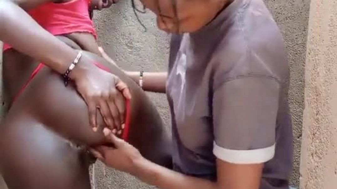 ⁣Helping  horny friend