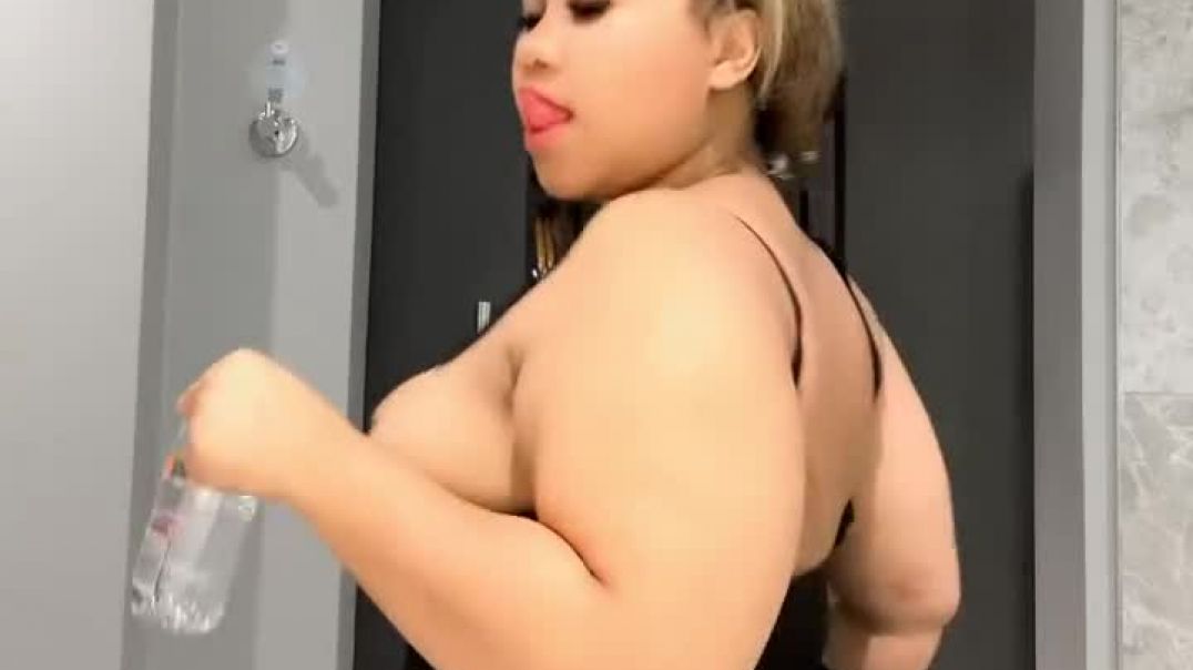 ⁣Baddie