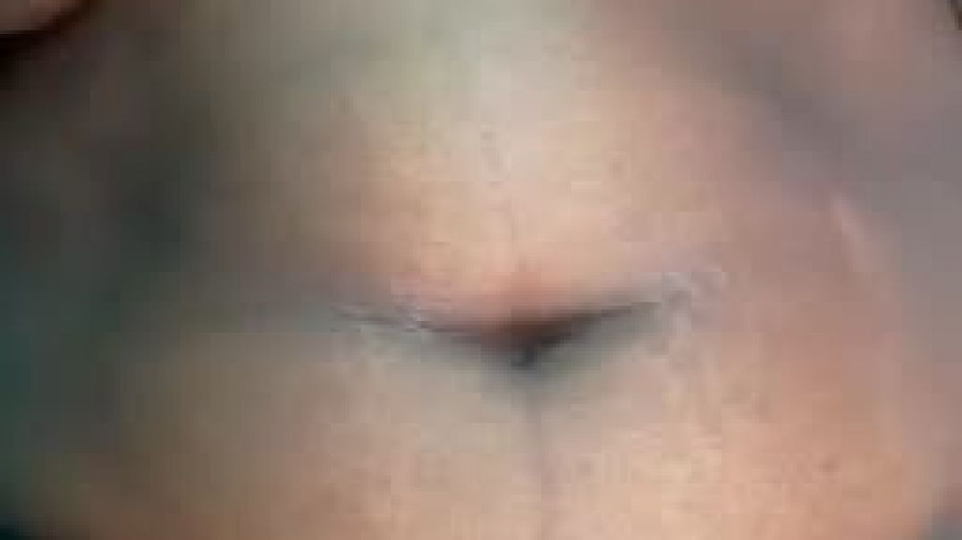 ⁣Horny hairy pussy outside p5