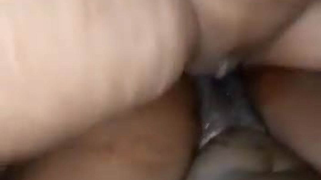 ⁣Pussy squirt on pussy
