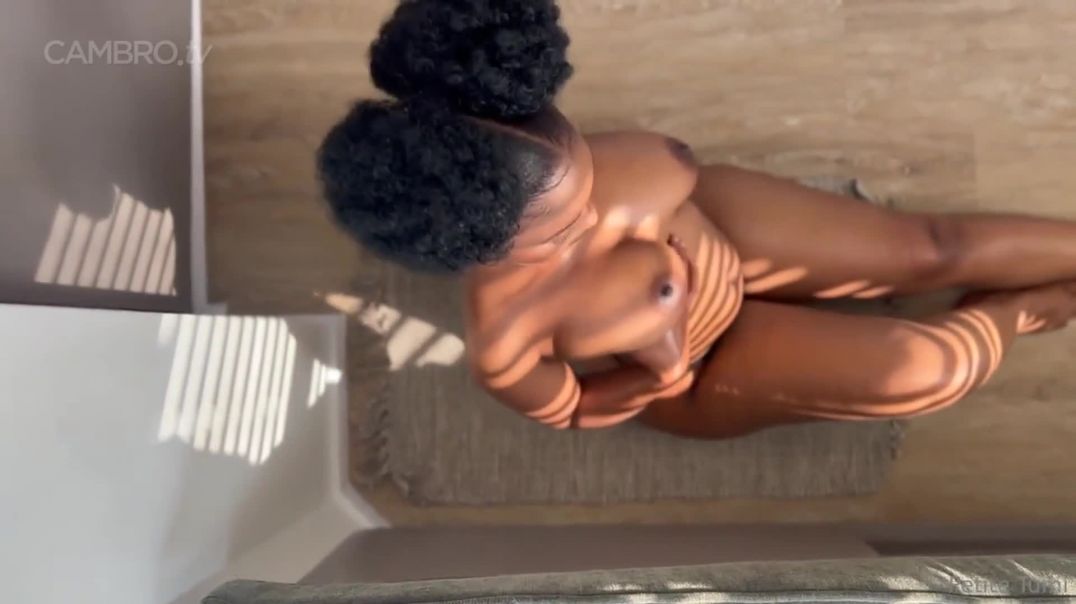 ⁣Tumi