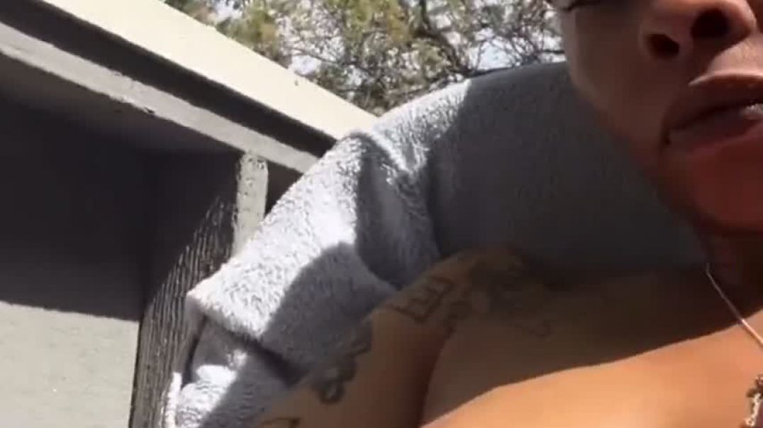 ⁣Horny Baby Mama Outside