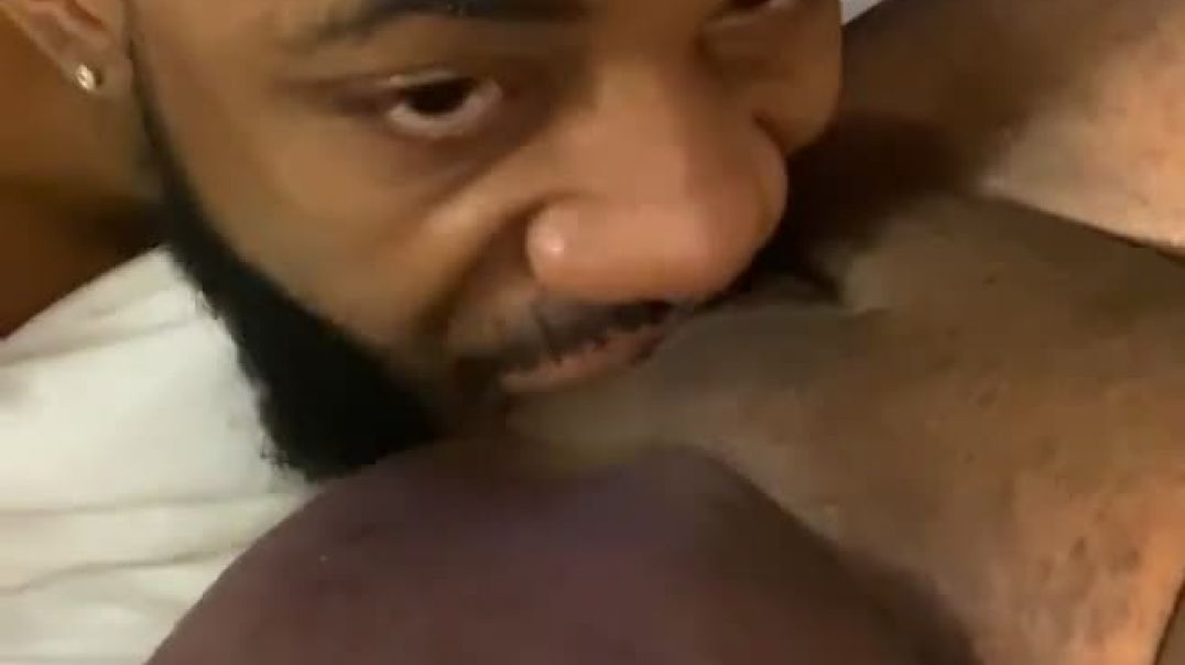 ⁣Enjoying  the juice
