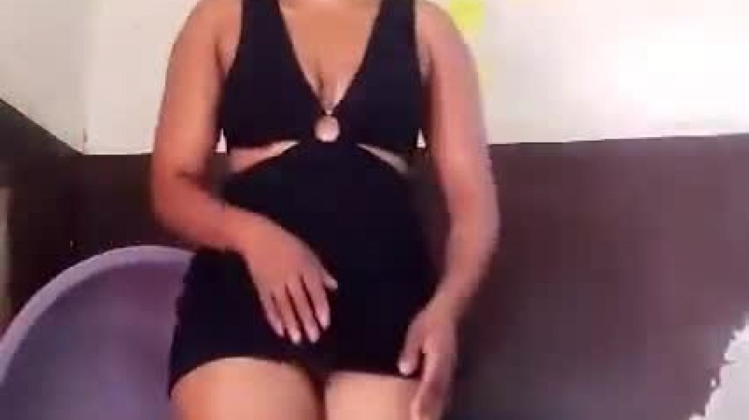 Zulu gal flash pussy