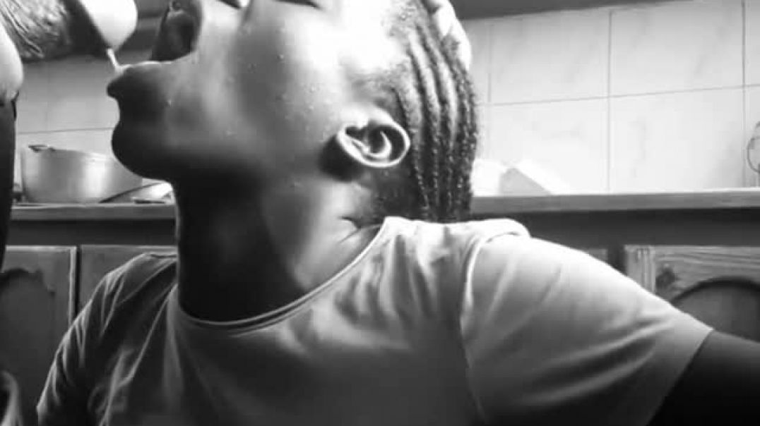 Mbali from Soweto eating sperms