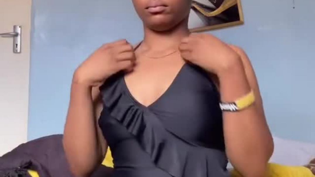 Zulu gal preparing for sleep over p2