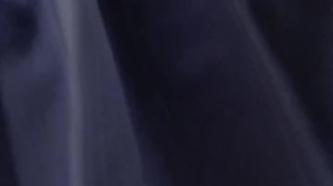 Upskirt in store