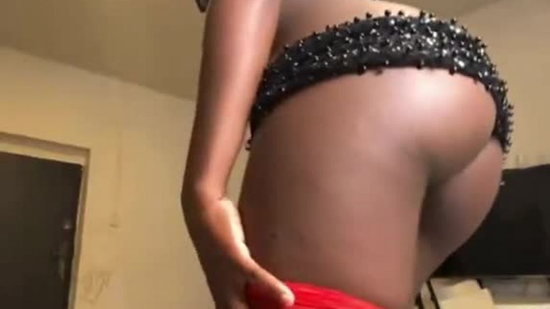 ⁣Sexy nyash