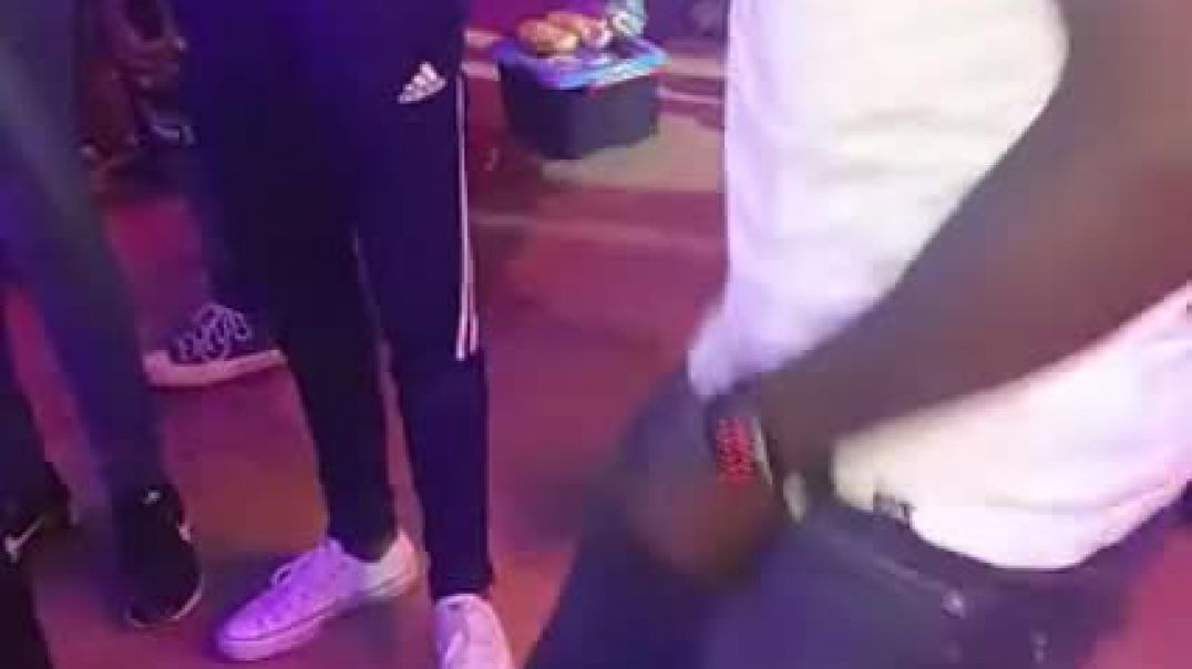 ⁣Dick at the groove