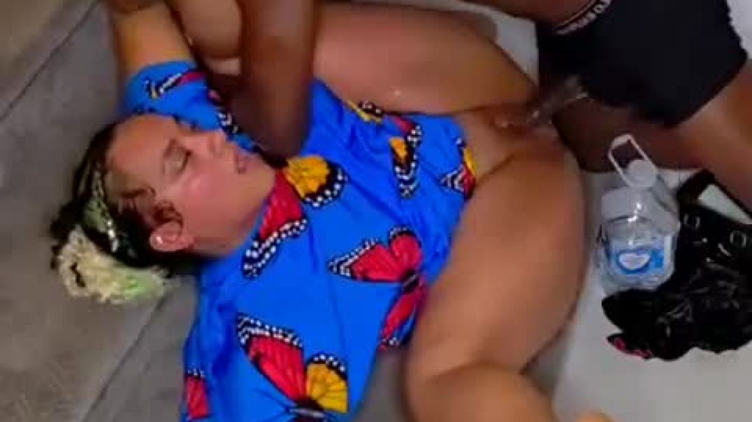 FellarunitallFucks-Onlyfans-model