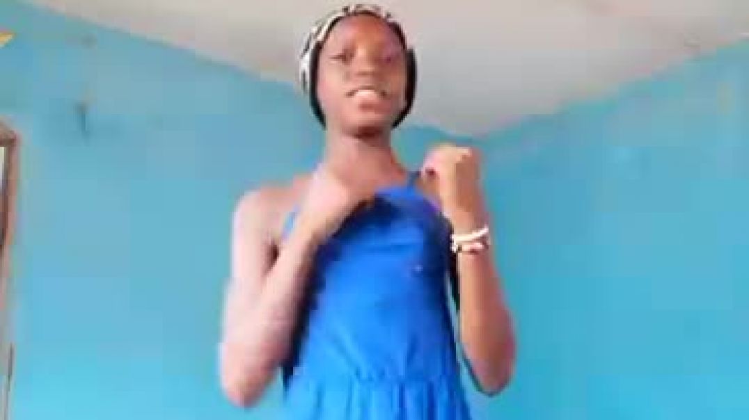 Step father nearly  saw it 🍑