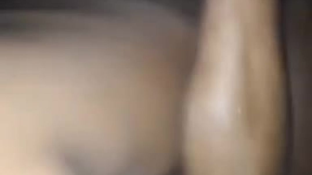 ⁣Fucking 2 horny 🧡 friends