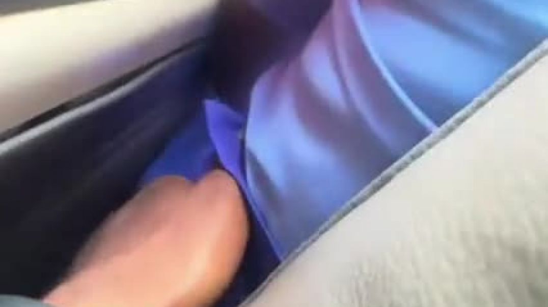 ⁣Groping 18 year old teen in Taxi