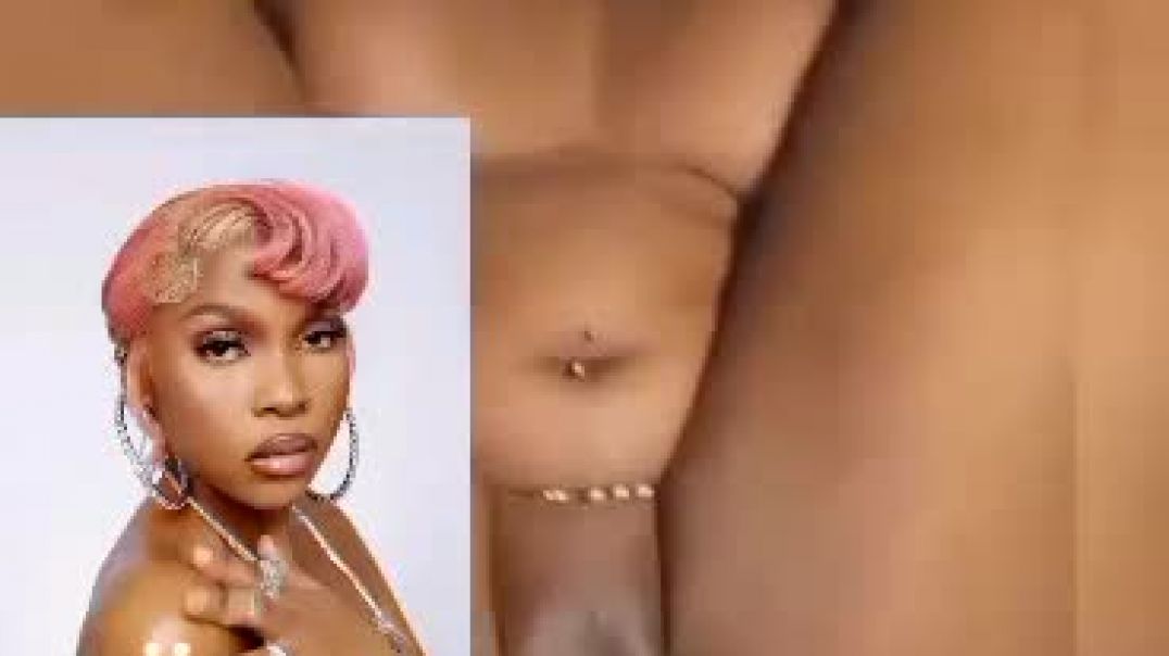 IG-Babe-Hot-Missionary