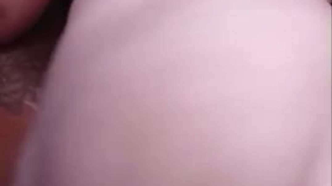 ⁣Albino big ass and her friend Twerking (1)